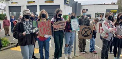 Thurston Youth Climate Coalition protest 